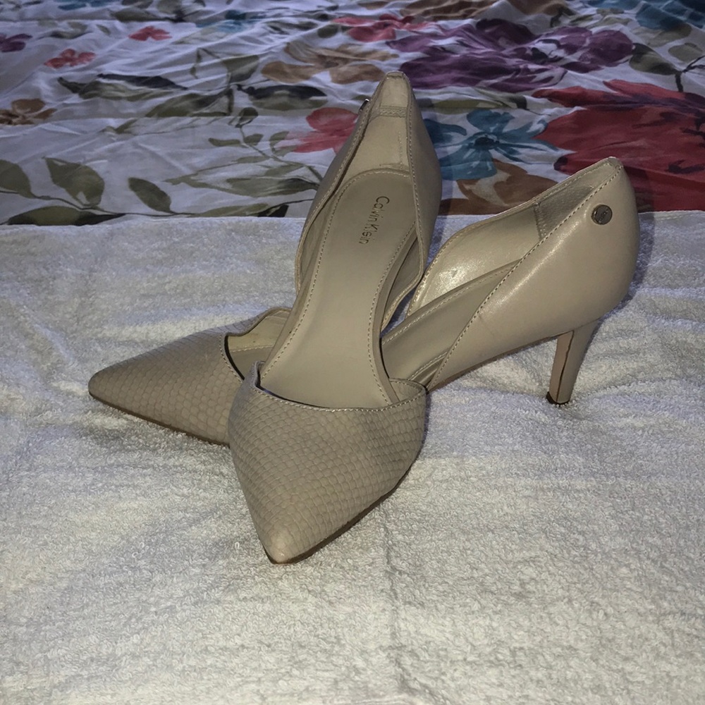 Calvn Klein tan high heels size  9.5